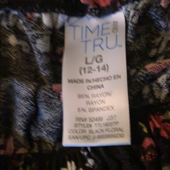 Flowered shirt - Picture 2 of 2